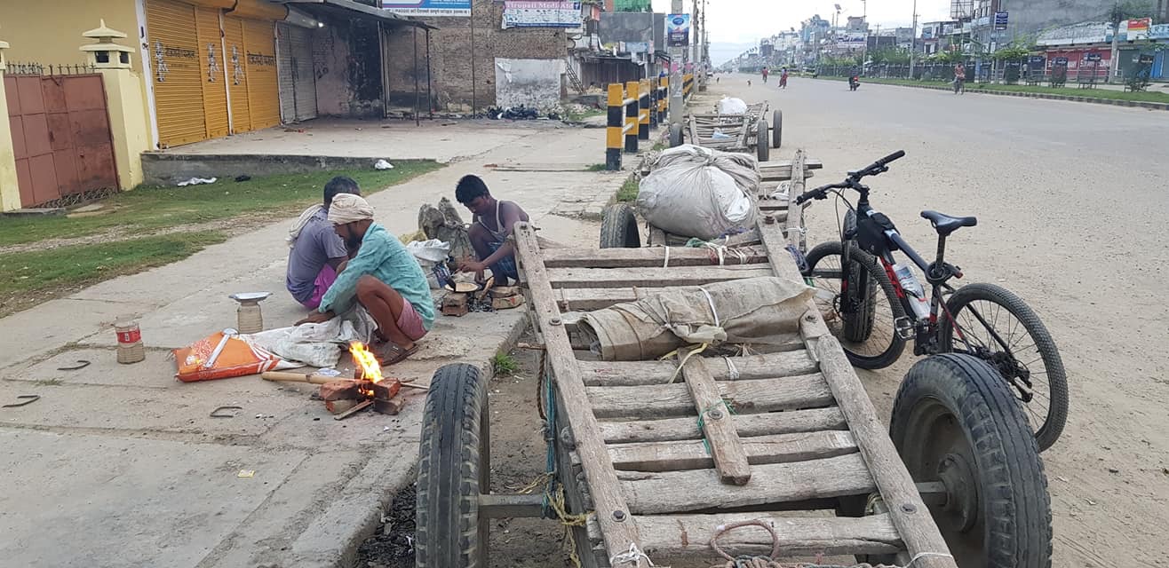 सीमा बजारमा भारतीय ठेलावालाको बिगबिगी : प्रहरी प्रशासन सचेत हुन जरूरी