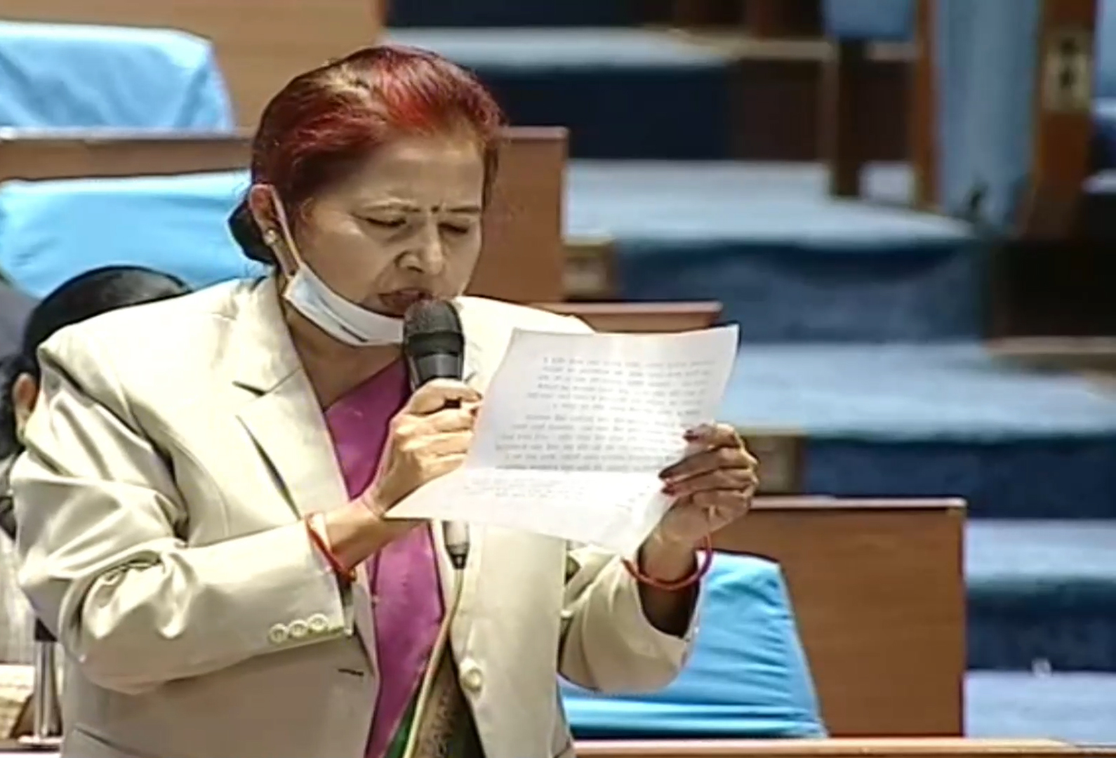 स्वास्थ्य सामाग्री अभाव भएको तथा लकडाउनले सर्वसाधरणको दैनिकी कष्टकर